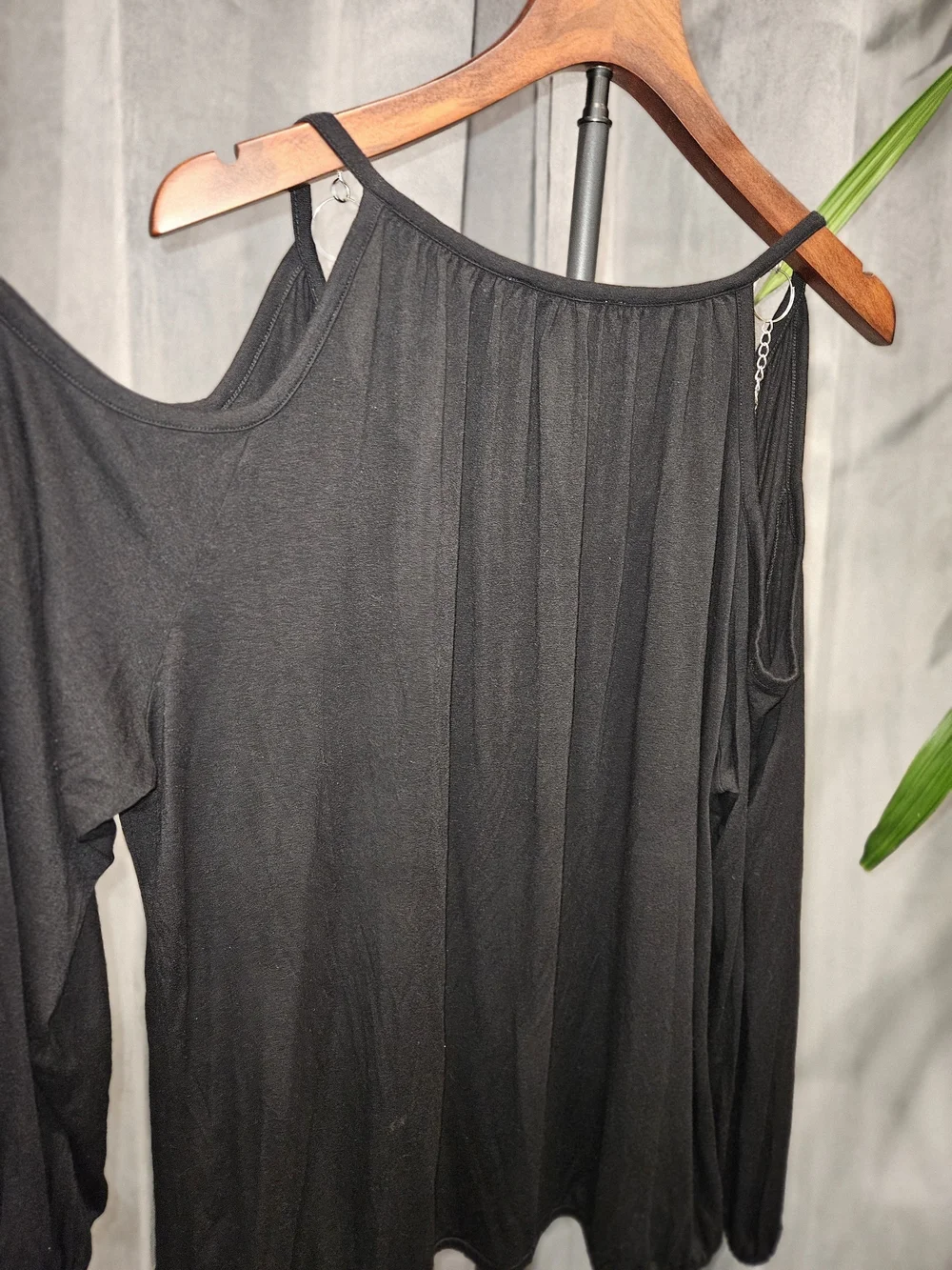 Black Cold Shoulder V-Neck Top with Chain Strap Details